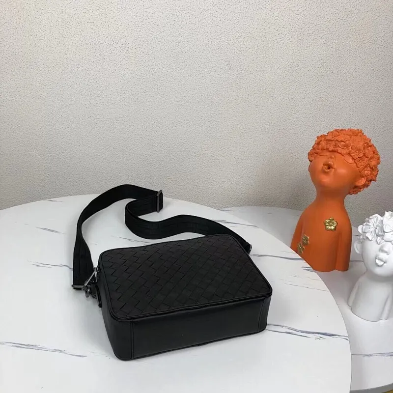 All categories 💚 Top version men’s bags 💚 BV 2024 new BV crossbody bag